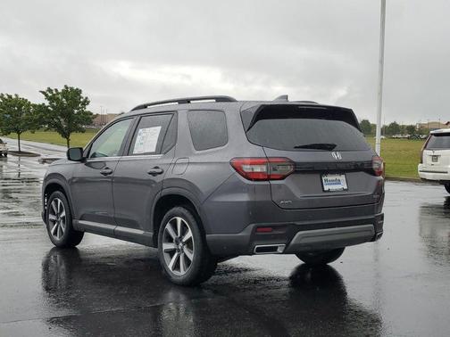 2023 Honda Pilot Touring