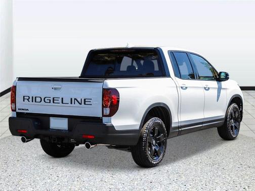 2025 Honda Ridgeline Black Edition
