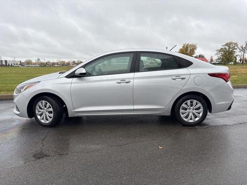 2021 Hyundai Accent SE