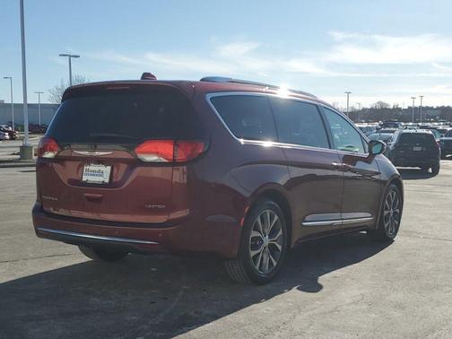2018 Chrysler Pacifica Limited