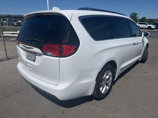 Bright White Clearcoat 2020 Chrysler Pacifica Touring-L Plus