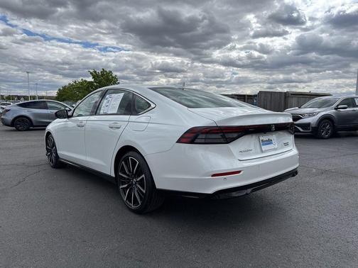 Platinum White Pearl 2024 Honda Accord Hybrid Touring