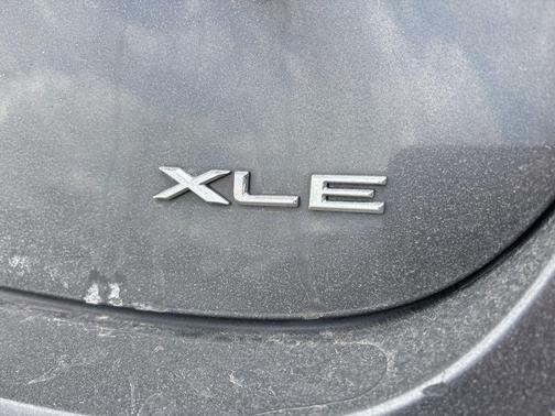 2018 Toyota Avalon XLE