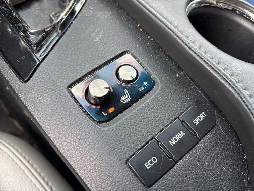 2018 Toyota Avalon XLE