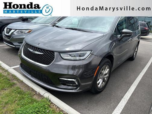 2022 Chrysler Pacifica Touring-L