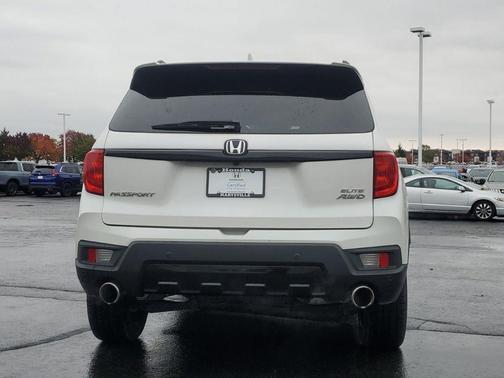 2023 Honda Passport Elite
