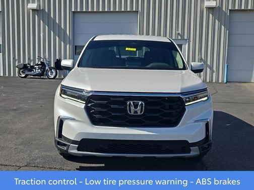 Platinum White Pearl 2025 Honda Pilot EX-L