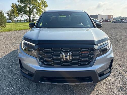 Solar Silver Metallic 2025 Honda Ridgeline TrailSport