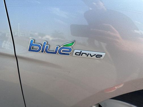 2012 Hyundai SONATA Hybrid Base