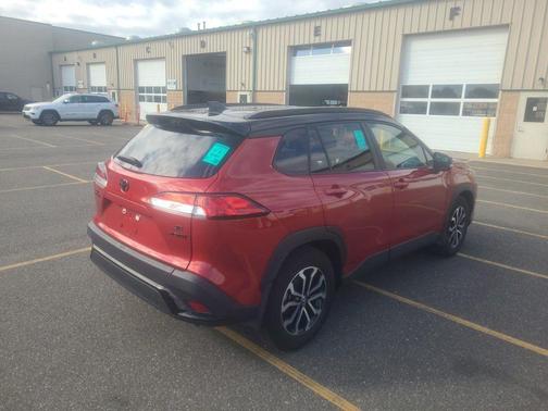 2023 Toyota Corolla Cross Hybrid SE