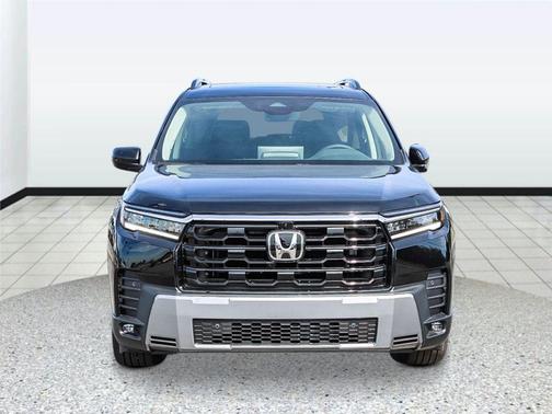 Crystal Black Pearl 2026 Honda Pilot Touring S