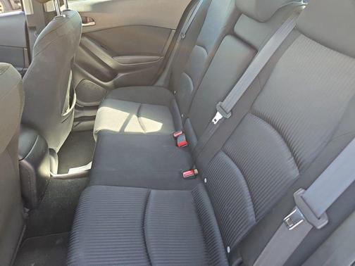 2016 Mazda Mazda3 i Touring