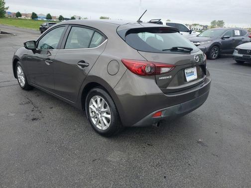 2016 Mazda Mazda3 i Touring