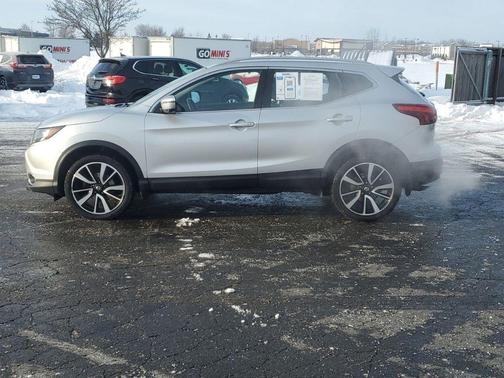 2017 Nissan Rogue Sport SL