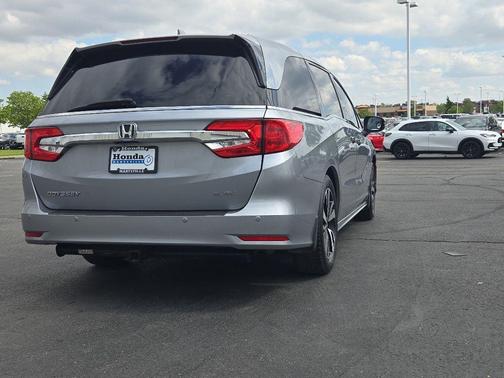 Lunar Silver Metallic 2019 Honda Odyssey Elite