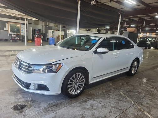2017 Volkswagen Passat 1.8T SE
