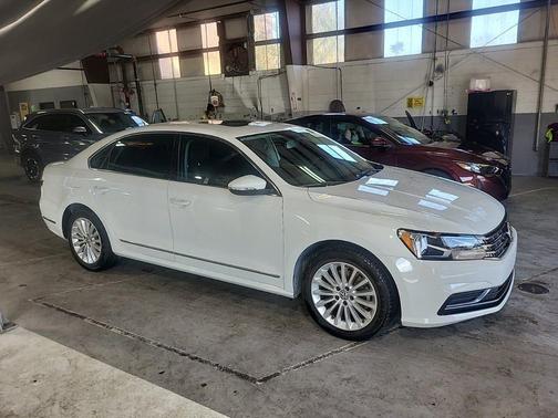 2017 Volkswagen Passat 1.8T SE