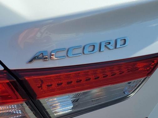 2022 Honda Accord Touring 2.0T