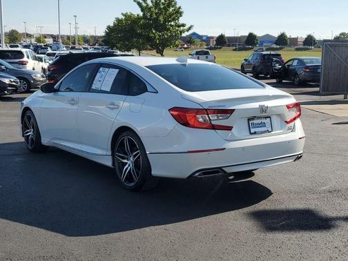 2022 Honda Accord Touring 2.0T