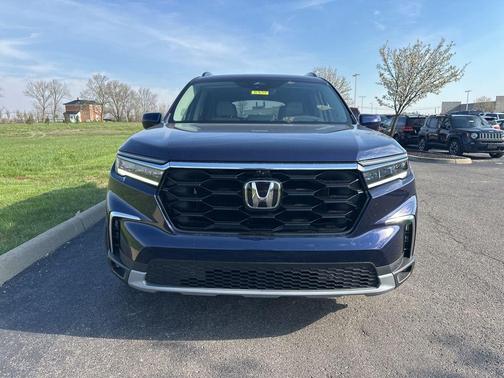 Obsidian Blue Pearl 2025 Honda Pilot Elite