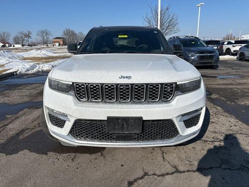 2022 Jeep Grand Cherokee 4xe Summit
