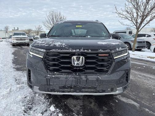 2023 Honda Pilot TrailSport