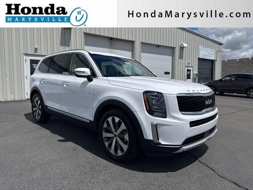 White Pearl 2022 Kia Telluride S