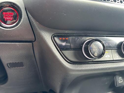 Crystal Black Pearl 2024 Honda HR-V Sport