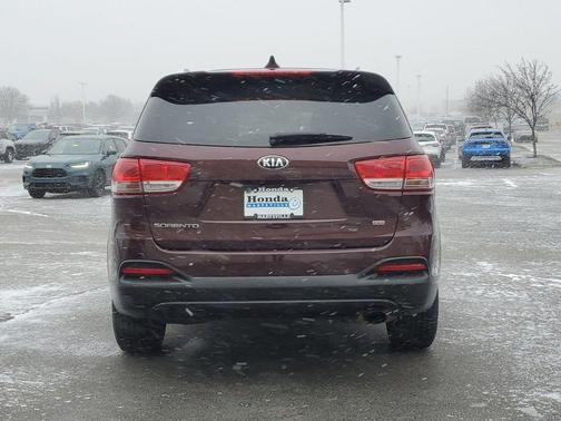 2017 Kia Sorento LX