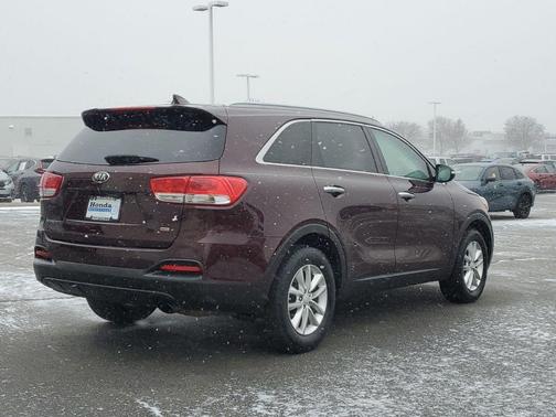 2017 Kia Sorento LX
