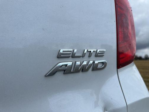 2023 Honda Passport Elite