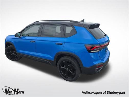 2025 Volkswagen Taos 1.5T SE Black