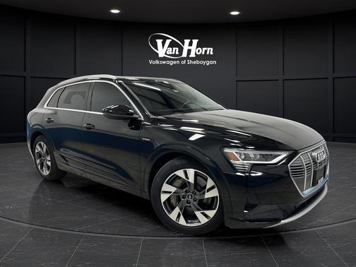 2022 Audi e-tron Premium