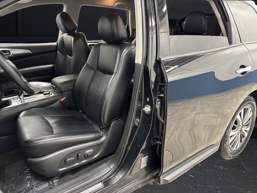 2020 Nissan Pathfinder SL 4WD