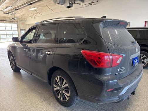 2020 Nissan Pathfinder SL 4WD