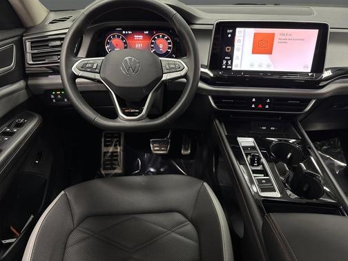 2024 Volkswagen Atlas 2.0T SE w/Technology 4MOTION