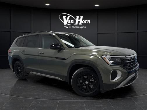 2024 Volkswagen Atlas 2.0T SE w/Technology 4MOTION