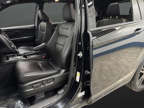 2020 Honda Pilot AWD Black Edition