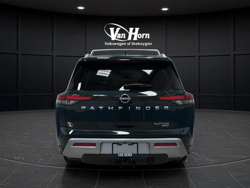 Obsidian Green Pearl 2022 Nissan Pathfinder Platinum 4WD