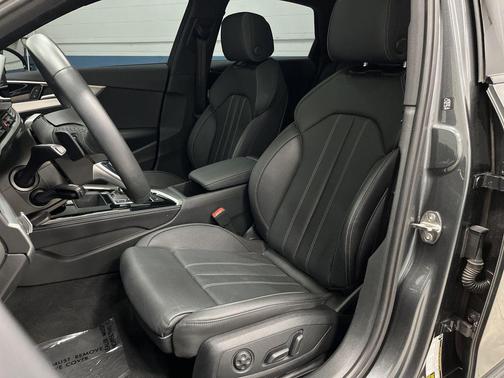 2024 Audi A4 45 S line Premium Plus