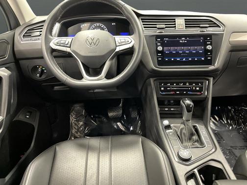 2024 Volkswagen Tiguan 2.0T SE 4MOTION