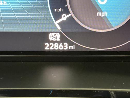 2025 Volkswagen Atlas Cross Sport 2.0T SE