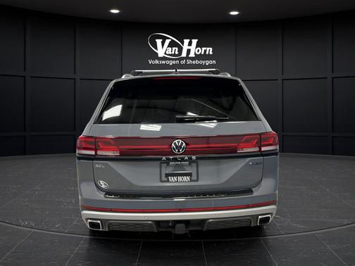 Pure Gray 2024 Volkswagen Atlas 2.0T SEL
