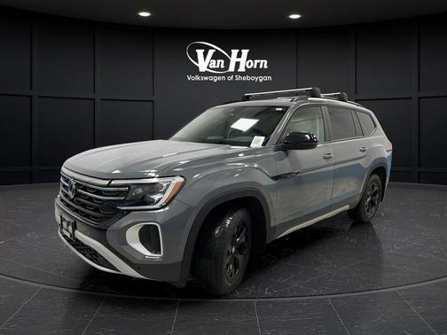 Pure Gray 2024 Volkswagen Atlas 2.0T SEL