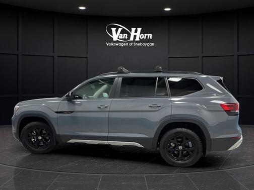 Pure Gray 2024 Volkswagen Atlas 2.0T SEL
