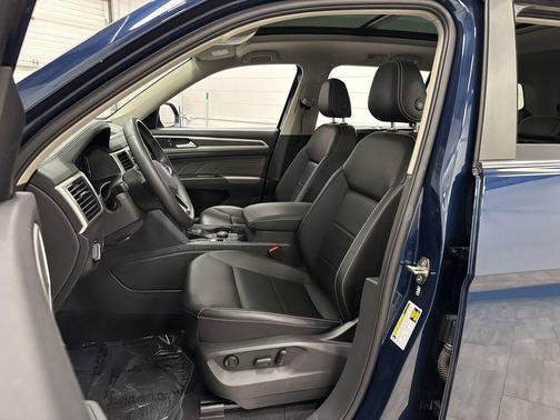 2023 Volkswagen Atlas 3.6L SE w/Technology