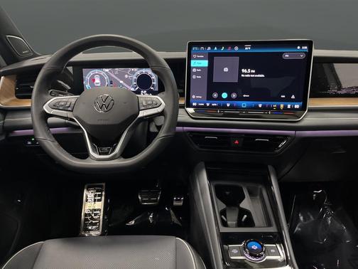 2025 Volkswagen Tiguan 2.0T SEL R-Line 4MOTION