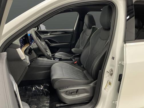 2025 Volkswagen Tiguan 2.0T SEL R-Line 4MOTION