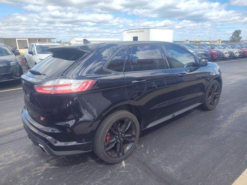 2020 Ford Edge ST