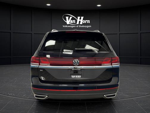 Deep Black 2024 Volkswagen Atlas 2.0T SE